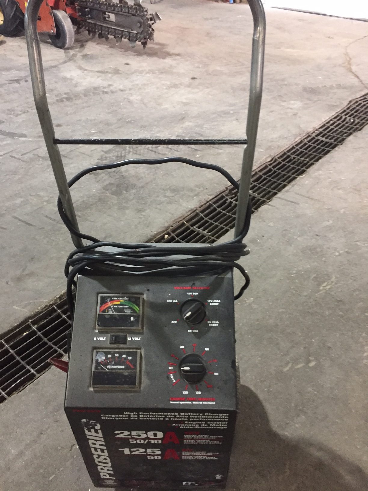 BATTERY CHARGER 80/225 AMP EZ Rentals & Sales, Inc.